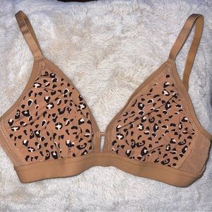 *SOLD* BUSTY LEOPARD PRINT BRALETTE